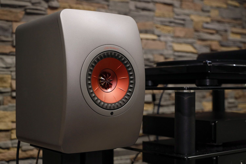 Полочная акустика KEF LS50 Wireless II