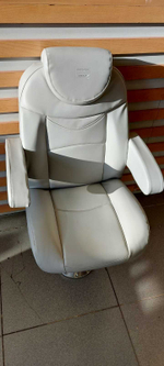 Кресло капитана Newstar Premium с подлокотниками, серый (96166G)