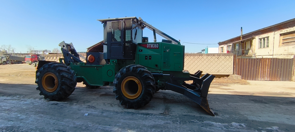 XCMG DTM360 Трактор трелевочный (скиддер) DTM360 (Дизельный, 10 л, 242 л.с. МТ)