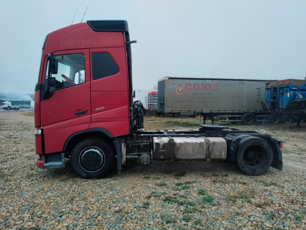 Volvo FH 4x2 Седельный тягач FH-TRUCK (Дизельный, 12,8 л, 469 л.с., АТ)