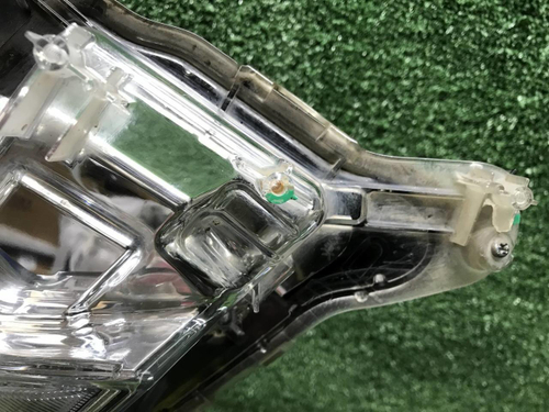 Фара правая Land Cruiser 200 (2015-2021) LED