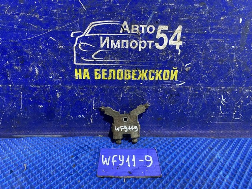 Распределитель тормозной NISSAN WINGROAD 2000