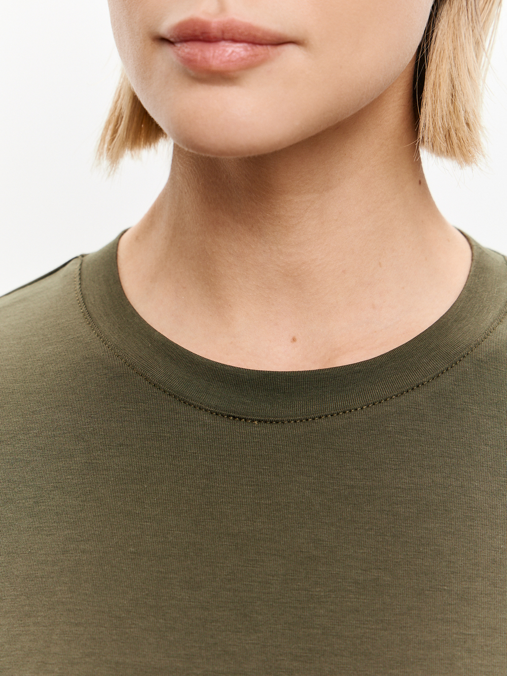 Лонгслив свободного кроя в цвете хаки