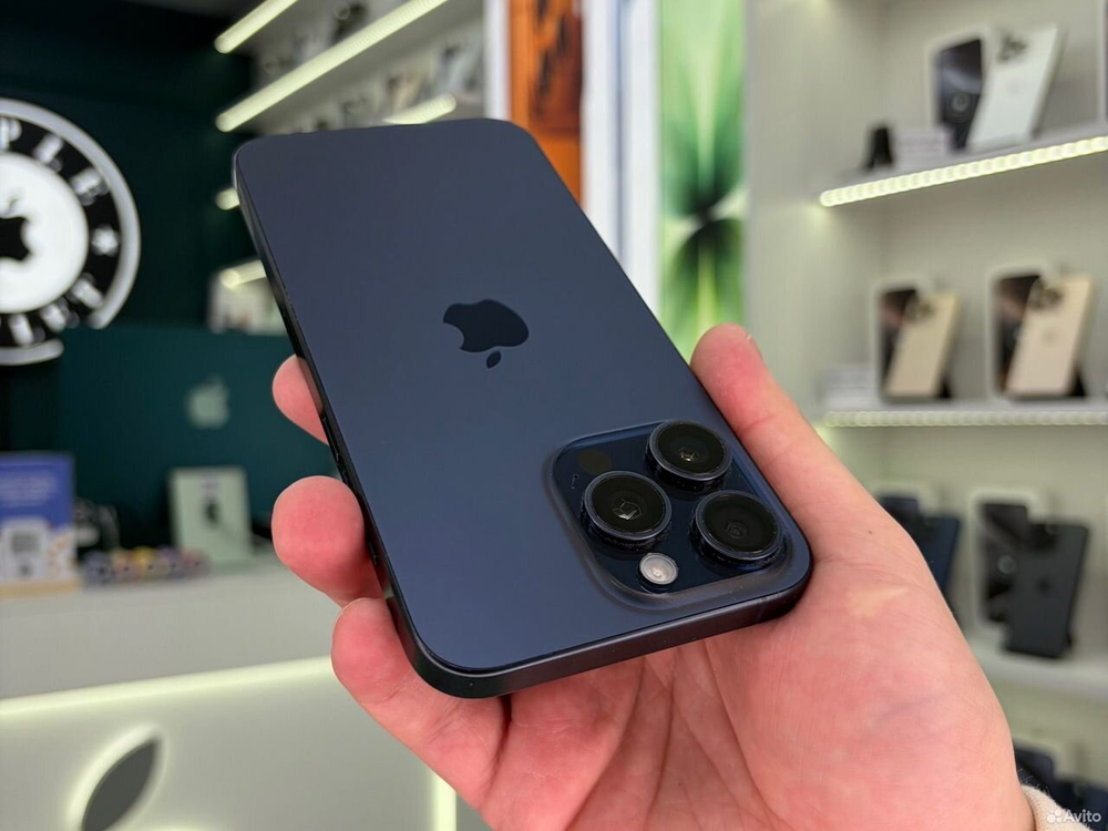 iPhone 15 Pro Max, 256 ГБ, SIM + eSIM б/у