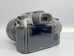 Sony DSC-RX10 IV