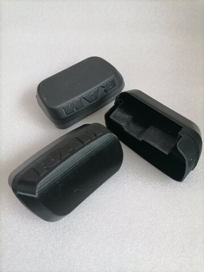 заглушка порога Dodge RAM 4 ПРАВАЯ