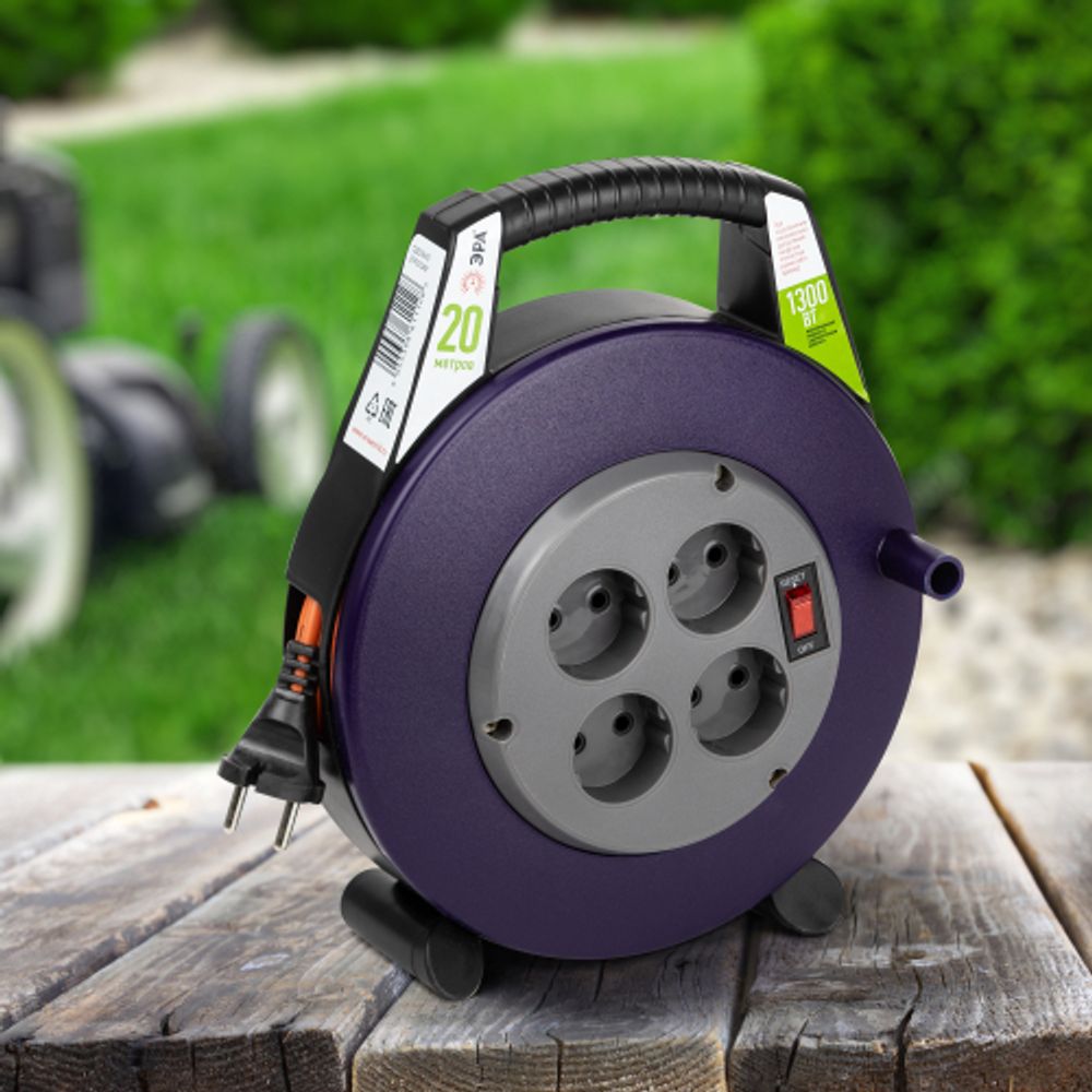 Удлинитель силовой ЭРА BPx-4-2x0,75-20m в закрытом корпусе без заземления с выключателем 4 розетки 20м ПВС 2x0,75мм2 6А | Силовые удлинители