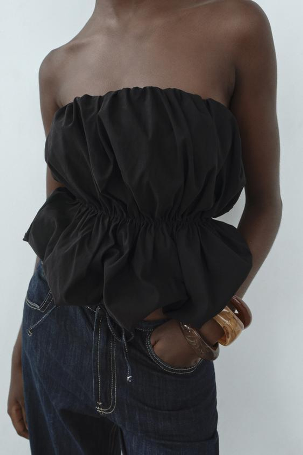 ZARA ОБЪЕМНЫЙ ЭЛАСТИЧНЫЙ ТОП-БАНДО, ЧЕРНЫЙ