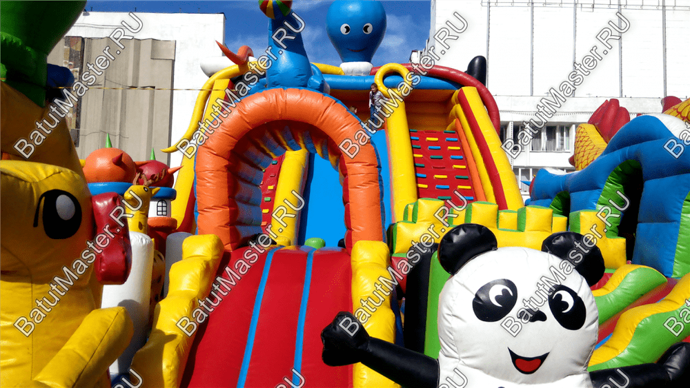 Коммерческий надувной батут "Осьминоги и драконы" 16*8*6 м