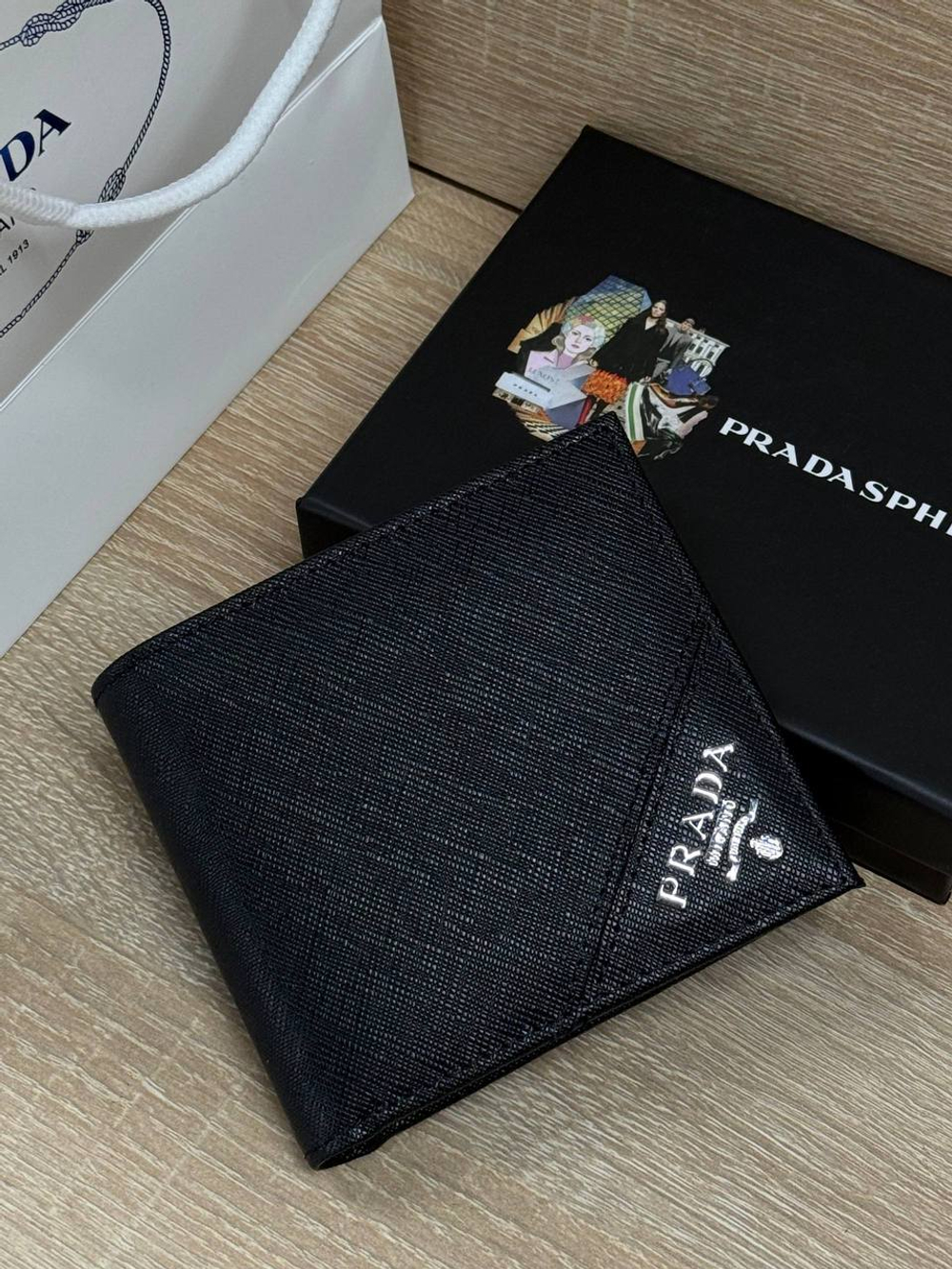 Кошелек Prada