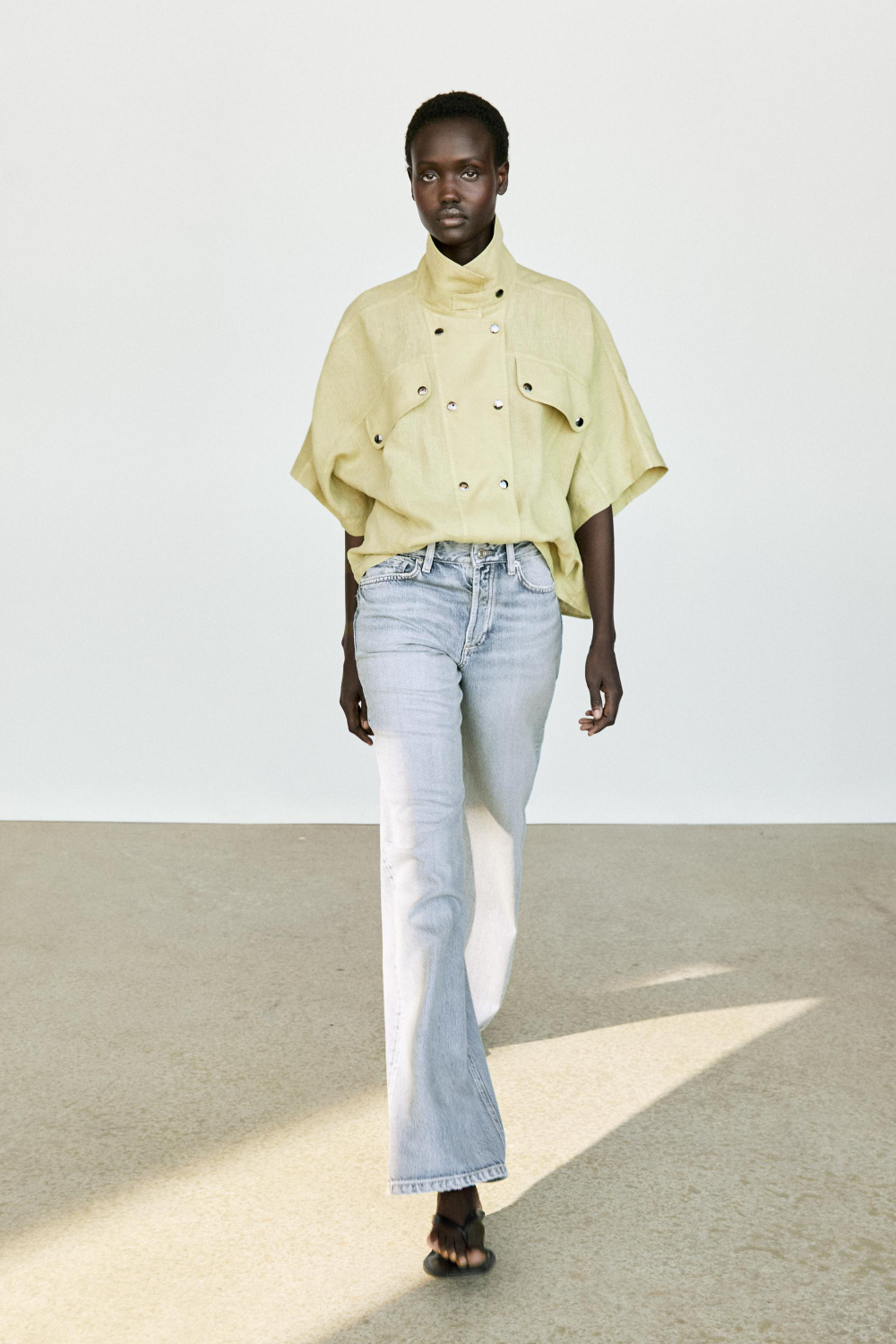 Massimo Dutti Льняная рубашка с короткими рукавами и кнопками, лаймовый