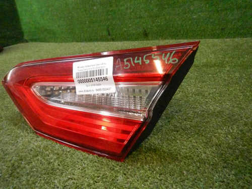 Фонарь правый внут Toyota Camry xv70 17-нв галоген