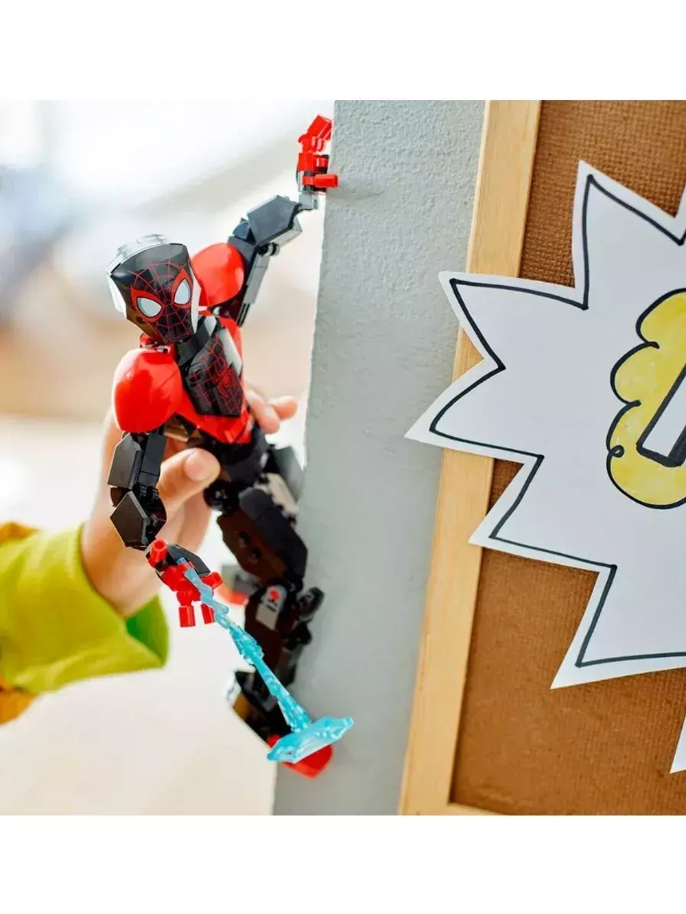 Конструктор Фигурка Майлза Моралеса 257 деталей