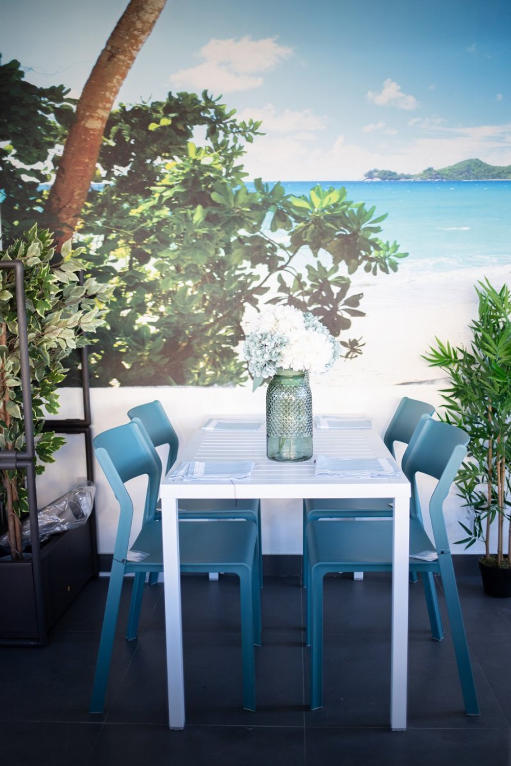 Стол пластиковый обеденный Nardi Cube 120x70, белый