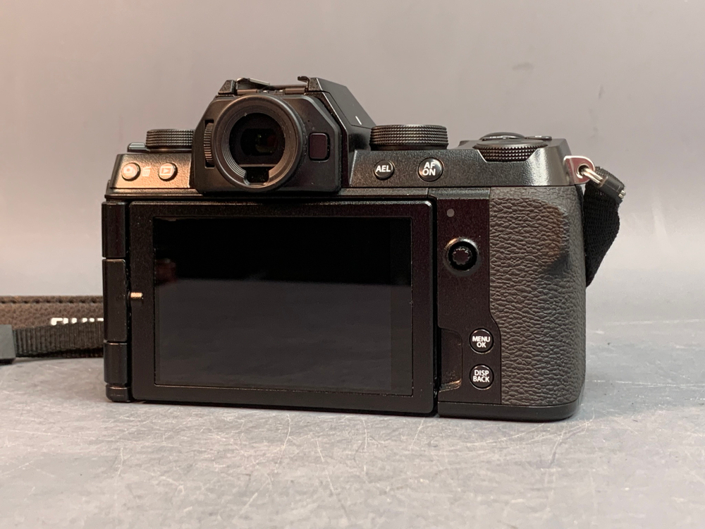 Fujifilm X-S10 1.747 кадров