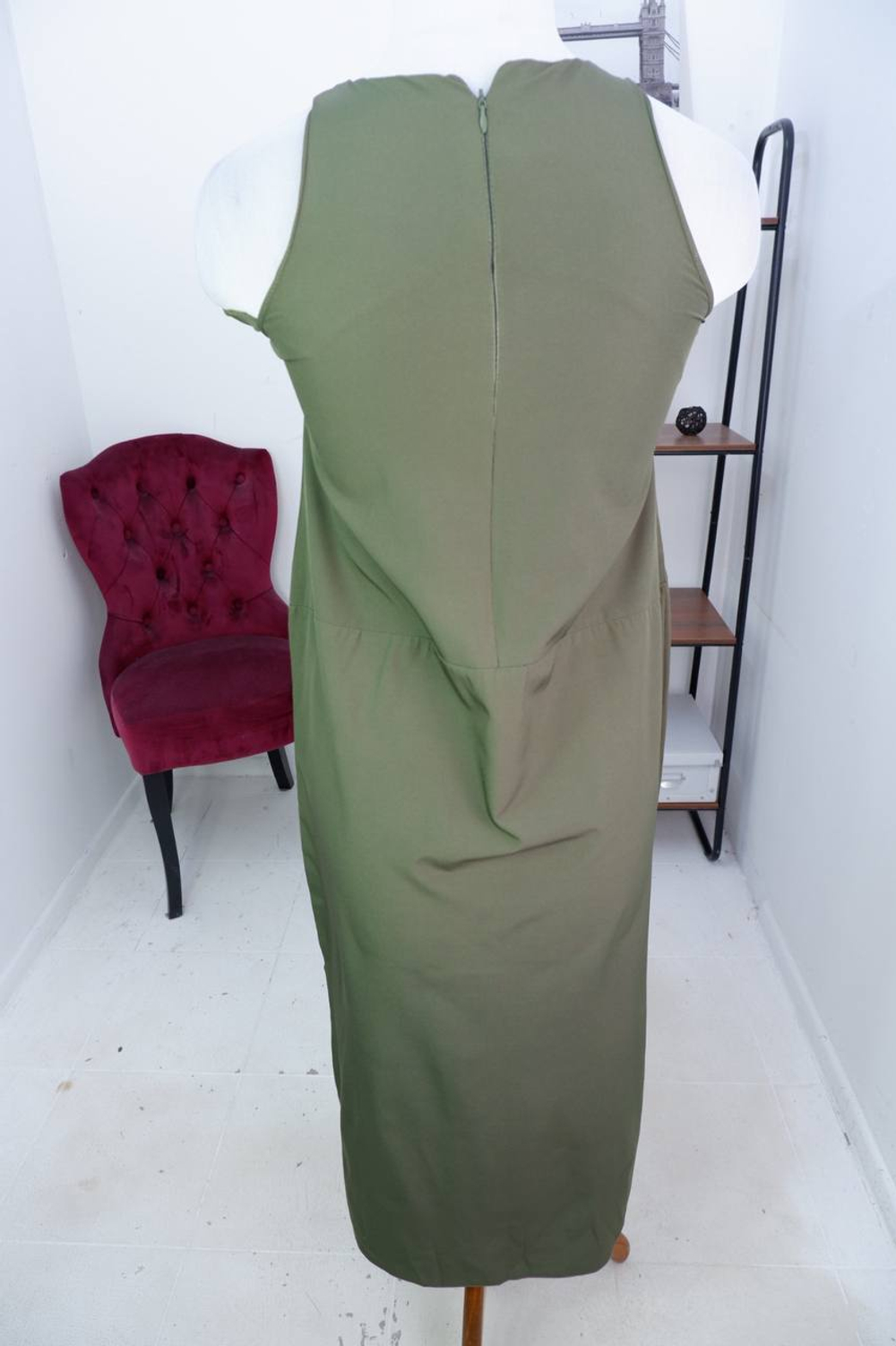 Платье цвета летней травы, визуально на 44 размер