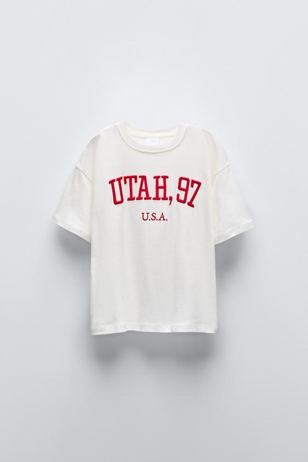 ZARA ФУТБОЛКА С ВЫШИВКОЙ, БЕЛЫЙ