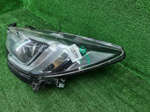 Битая Фара левая Subaru Outback 5 (2017-2021) LED