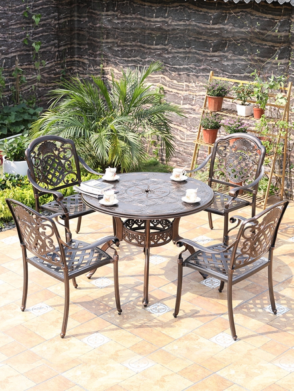 Кресло из литого алюминия Гуерлайн(Guerlain)