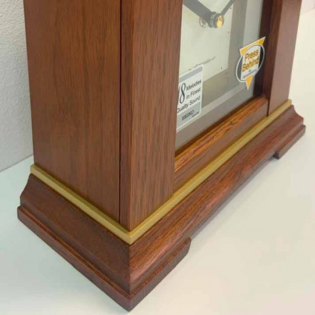 Настольные часы Seiko QXW249B