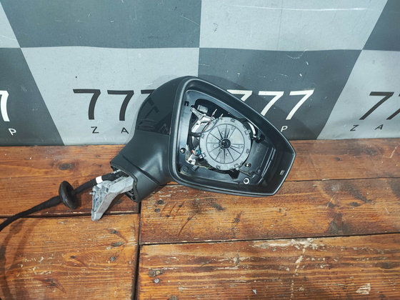 Зеркало правое 13 Pin Volkswagen Tiguan 2 Б/У Оригинал 5NB857502