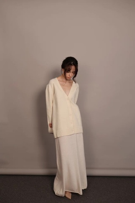 кардиган с глубоким v-образным вырезом