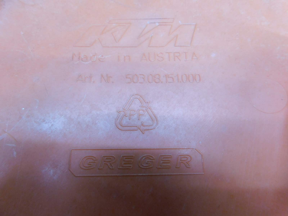 Пластик бака правый KTM 50308151000