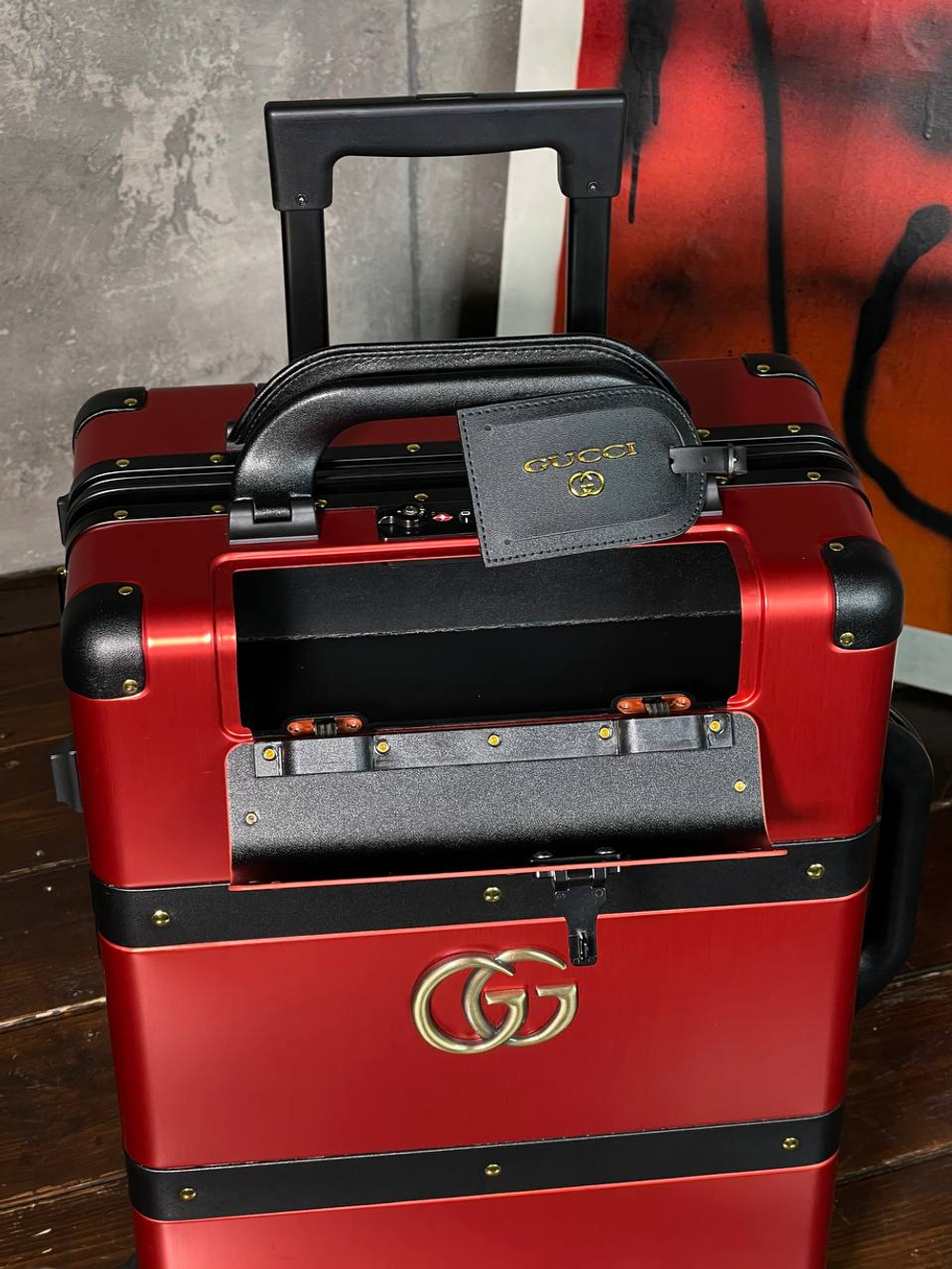 Чемодан Gucci