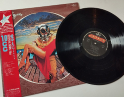 Винтажная виниловая пластинка LP 10cc Deceptive Bends (Japan 1977) (Obi) Honeymoon With B Troop