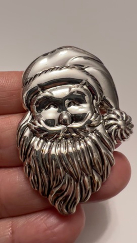 Новогодняя брошь кулон дед мороз best