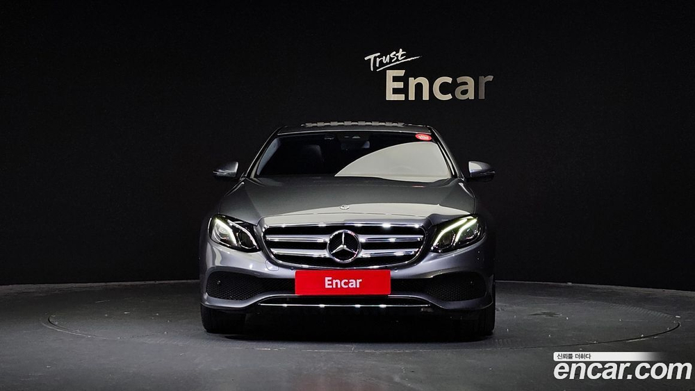 Mercedes-Benz E-Class W213 E300 Avangarde (09.2019)