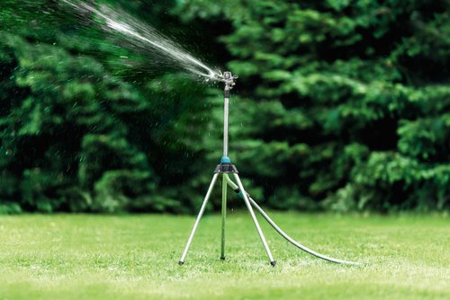 Дождеватель CELLFAST IDEALLINE RANGE пульсирующий на треноге