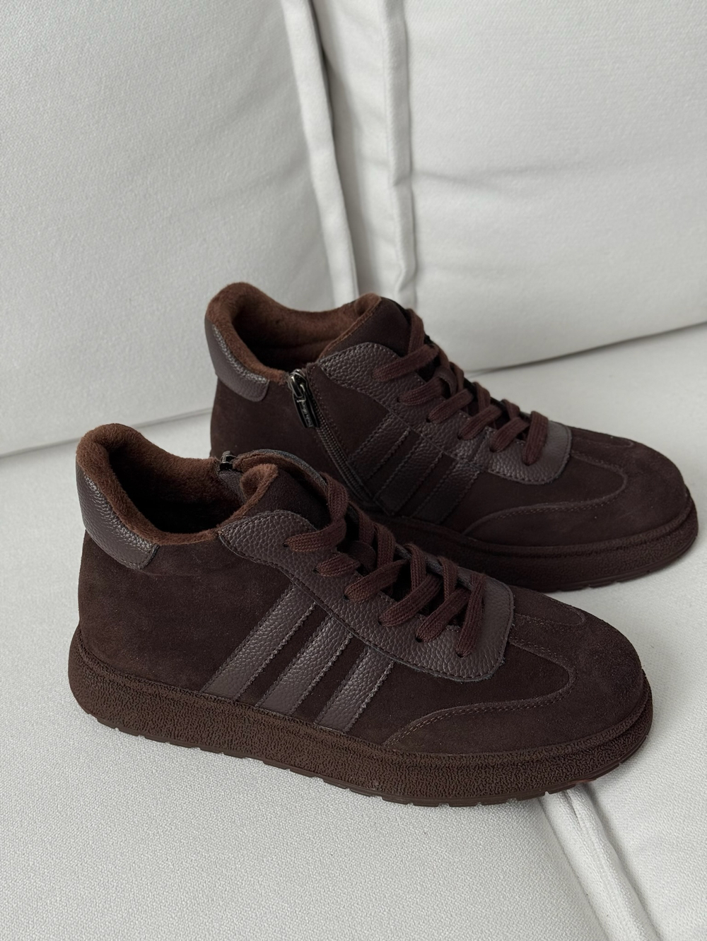 Кеды из натуральной замши