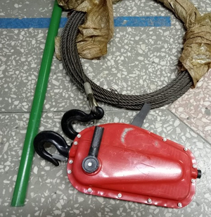 Лебедка ручная HSS-1,5т с канатом 20м