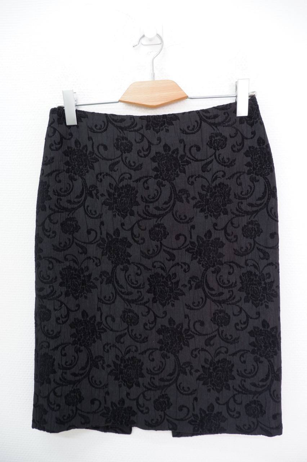 Юбка BGN красивая 44 размер