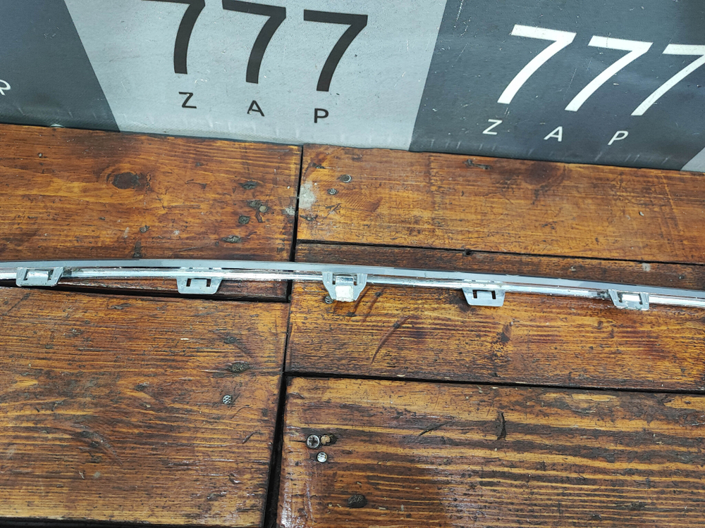 Молдинг заднего бампера Hyundai Sonata 8 (DN8) 19-нв Б/У Оригинал 86618L1000