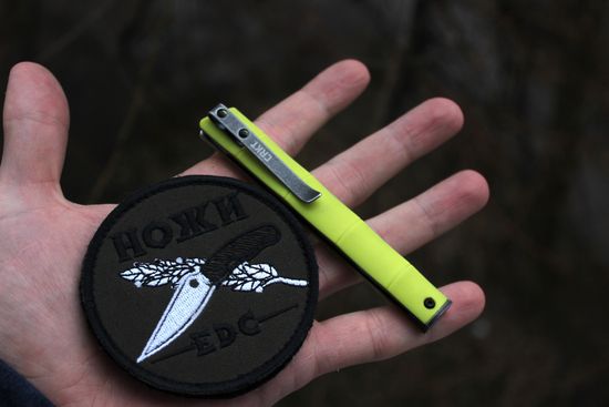 Складной нож CRKT 7096YGK CEO Bamboo c клинком из стали 8Cr13MoV, рукоять GRN / Stainless Steel