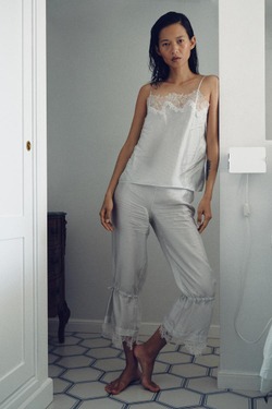 ZARA БРЮКИ КАПРИ В ПОЛОСКУ С КРУЖЕВОМ, ЭКРЮ/БЕЖЕВЫЙ