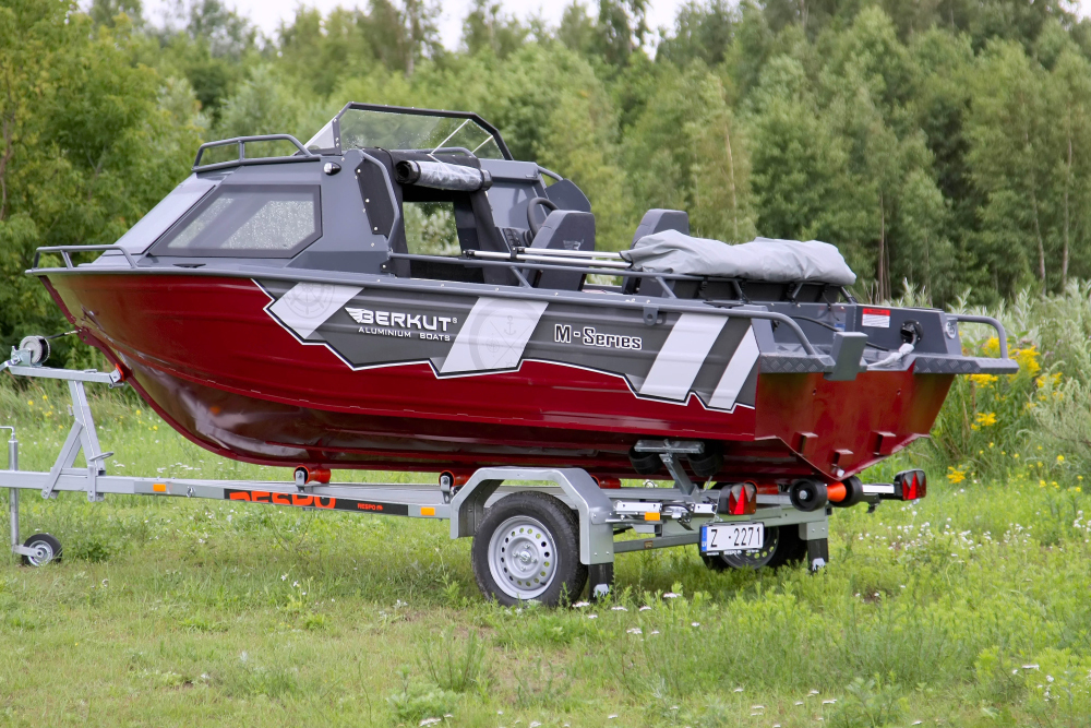 Лодка BERKUT M-HT