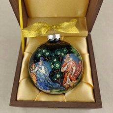 Коллекционный елочный шар с ручной росписью Палех "Снегурочка" №312 в футляре