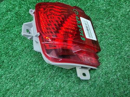 ПТФ левый Toyota Land Cruiser 200 (2015-2021)