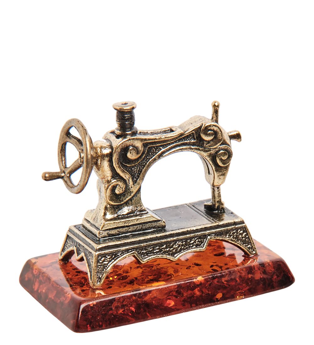 Народные промыслы AM-1786 Фигурка «Швейная машинка» (латунь, янтарь)