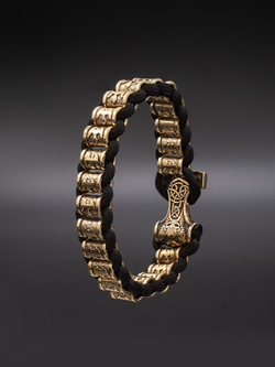 Изображение браслет с воронами вид сзади.