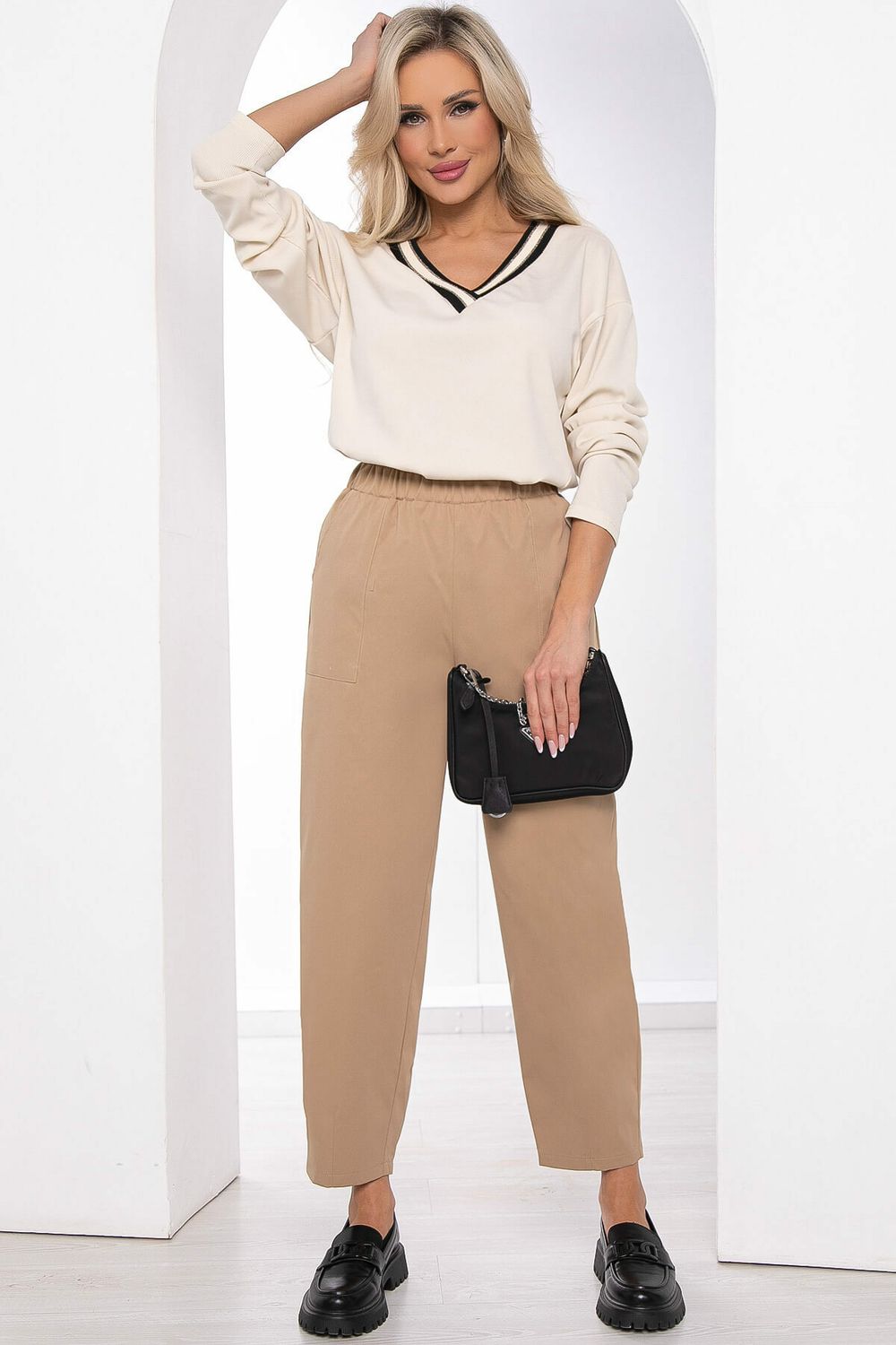 Брюки-бананы "Больше чем стиль" (беж) Б8433 LT Collection (Акция)