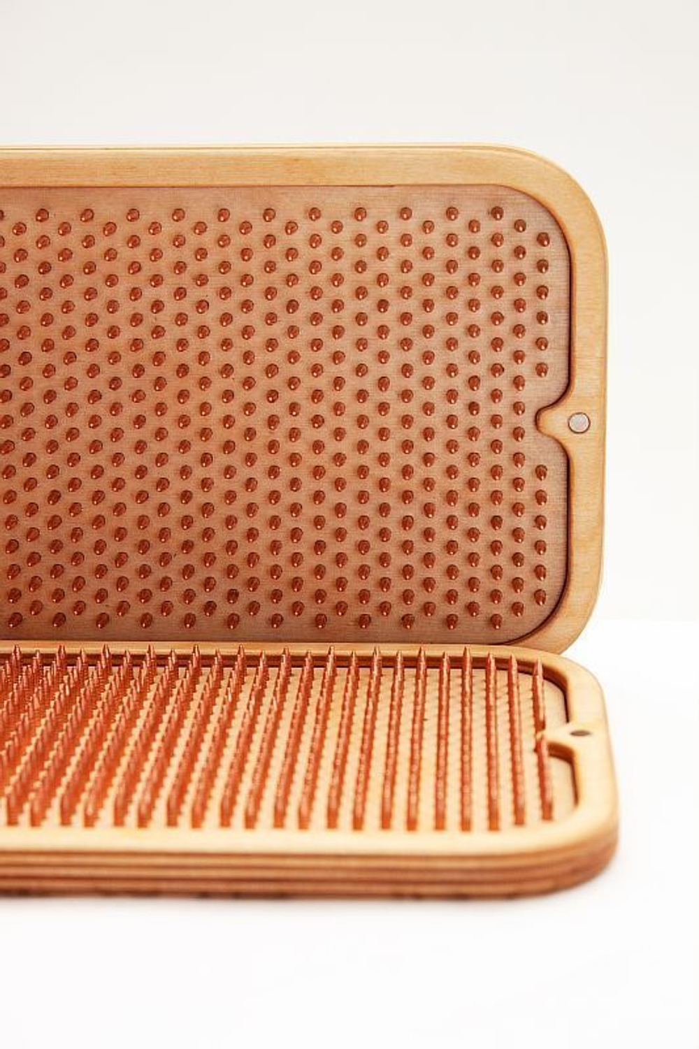 Доска садху Ом большой медные гвозди