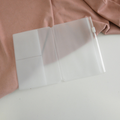 Вкладыш для документов средний, размеры в развернутом виде 13х18,5 см