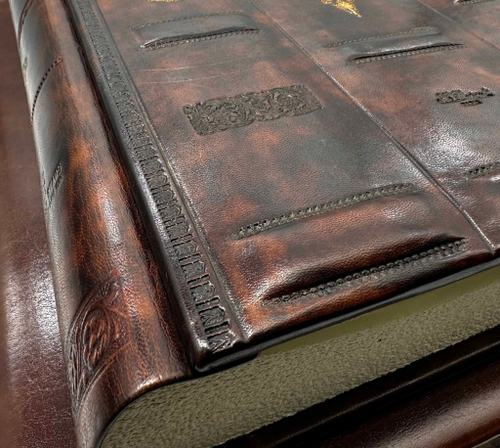 Эксклюзивный фотоальбом из натуральной кожи в кексе ELITE "Italy"