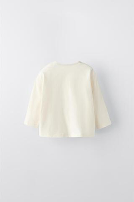 ZARA БАЗОВАЯ ФУТБОЛКА, СВЕТЛЫЙ ЭКРЮ