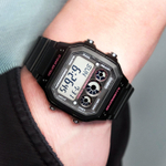 Мужские наручные часы Casio AE-1300WH-1A2