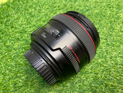 Canon EF 50mm 1.2L USM